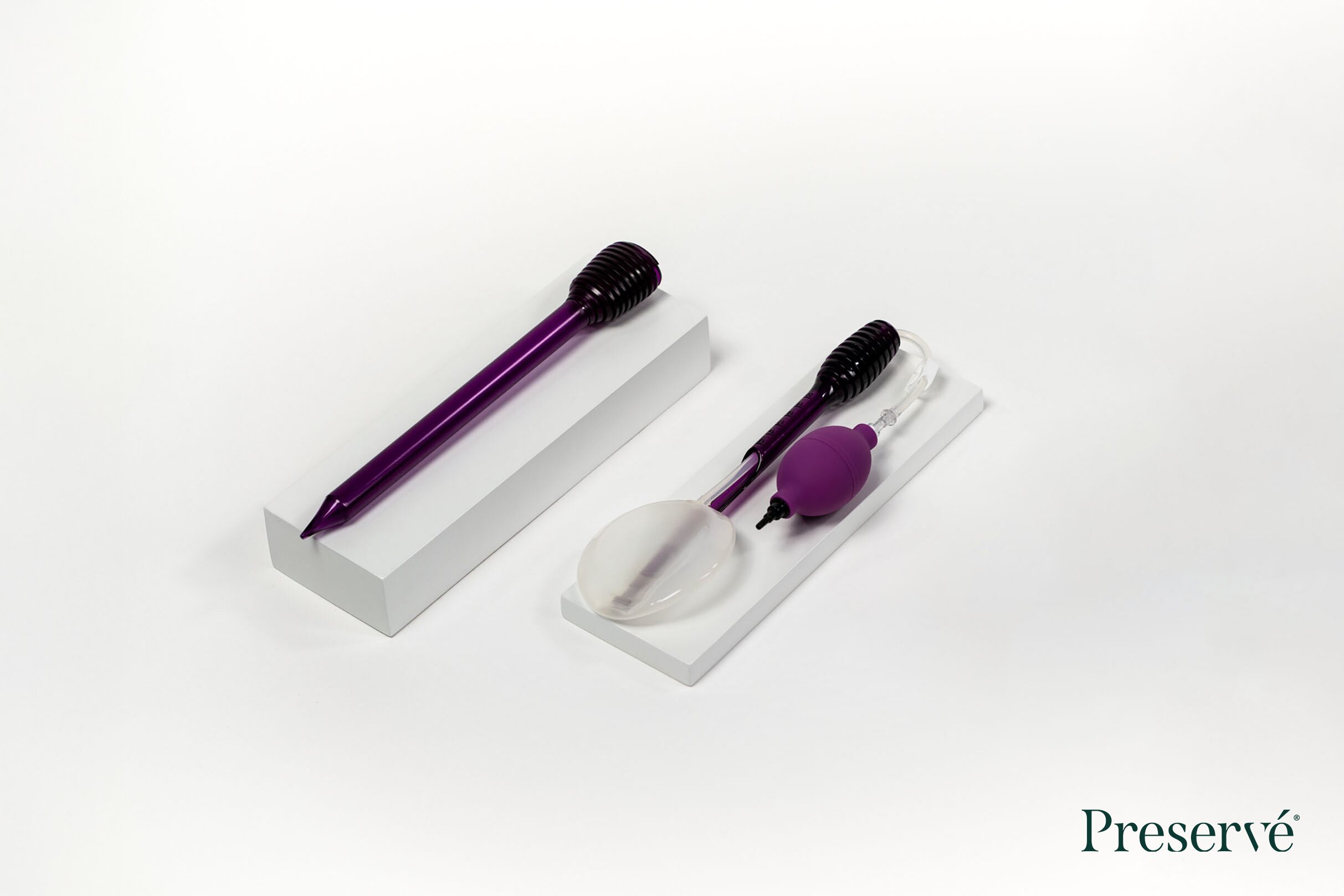 Motiva® Channel Separator and Motiva® Inflatable Balloon used in the Preservé® technique